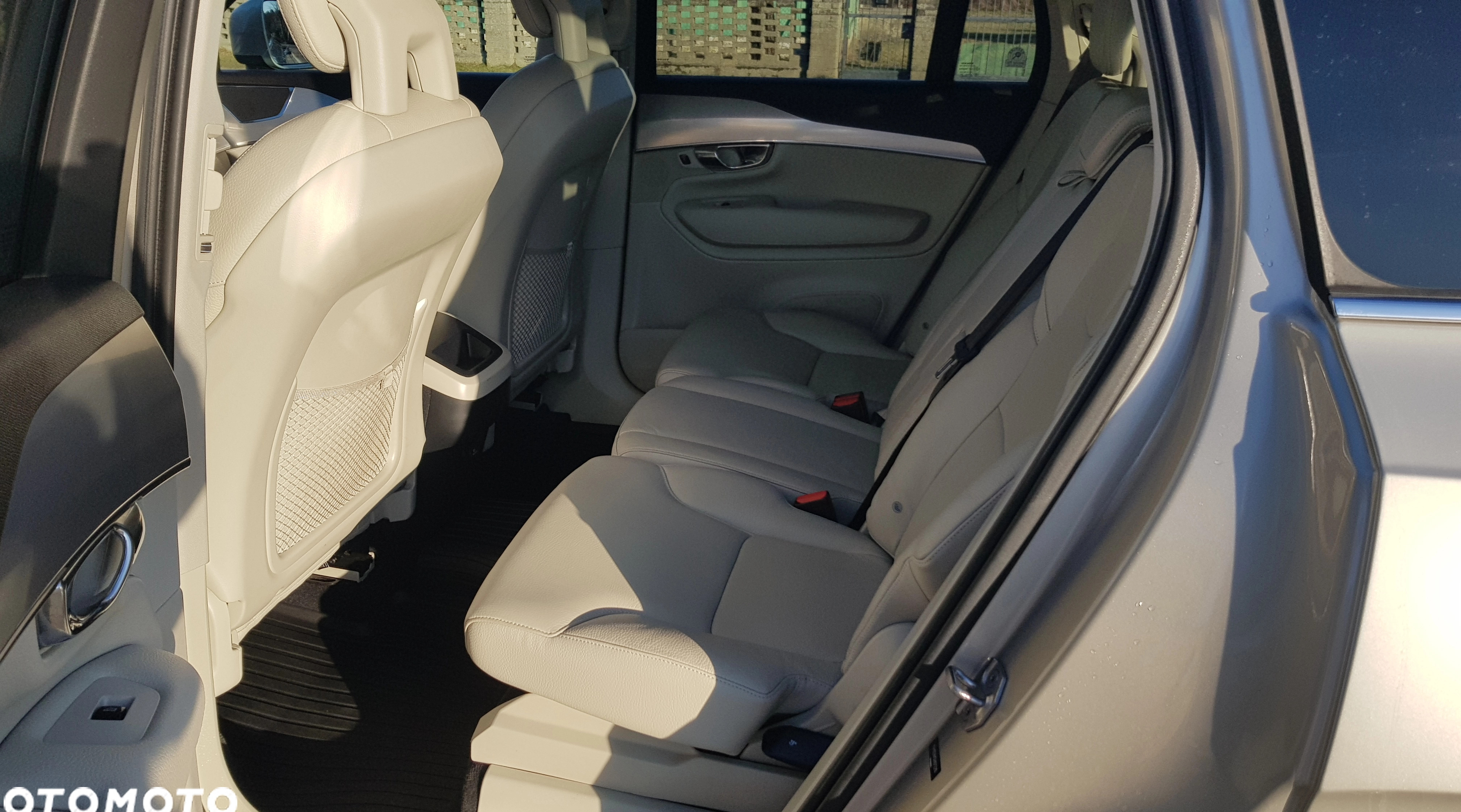 Volvo XC 90 cena 129000 przebieg: 132000, rok produkcji 2016 z Drzewica małe 56